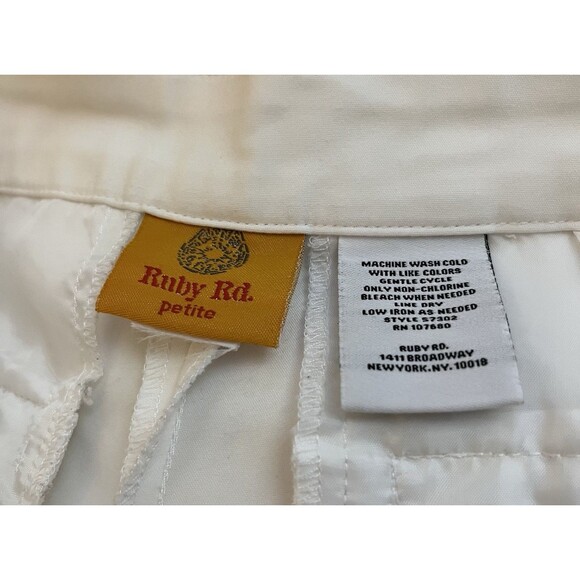 Ruby Rd Ivory Capri Pants Women's 6 Petite - Picture 3 of 5